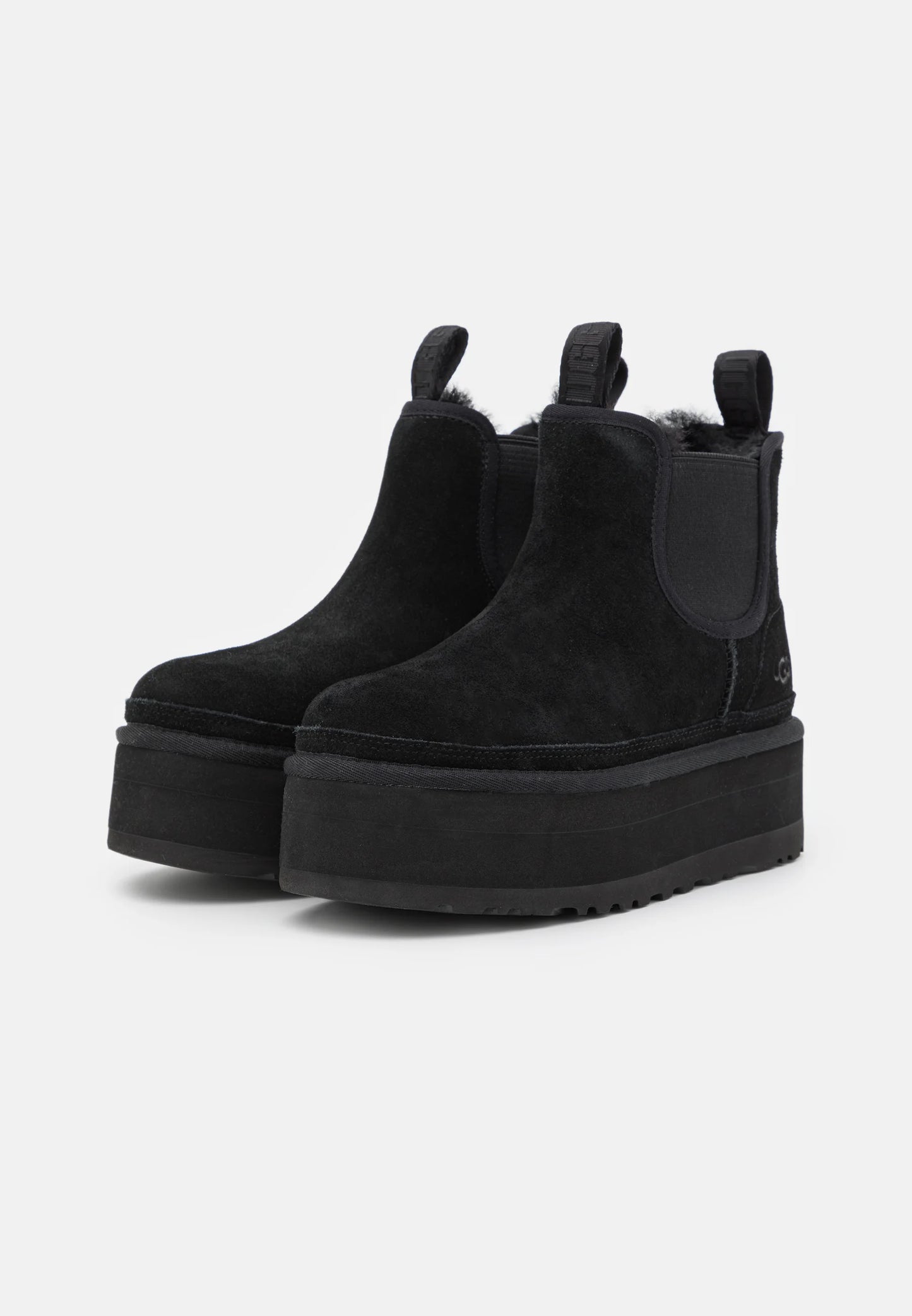 UGG 1134526W NEUMEL PLATFORM CHELSEA BLACK