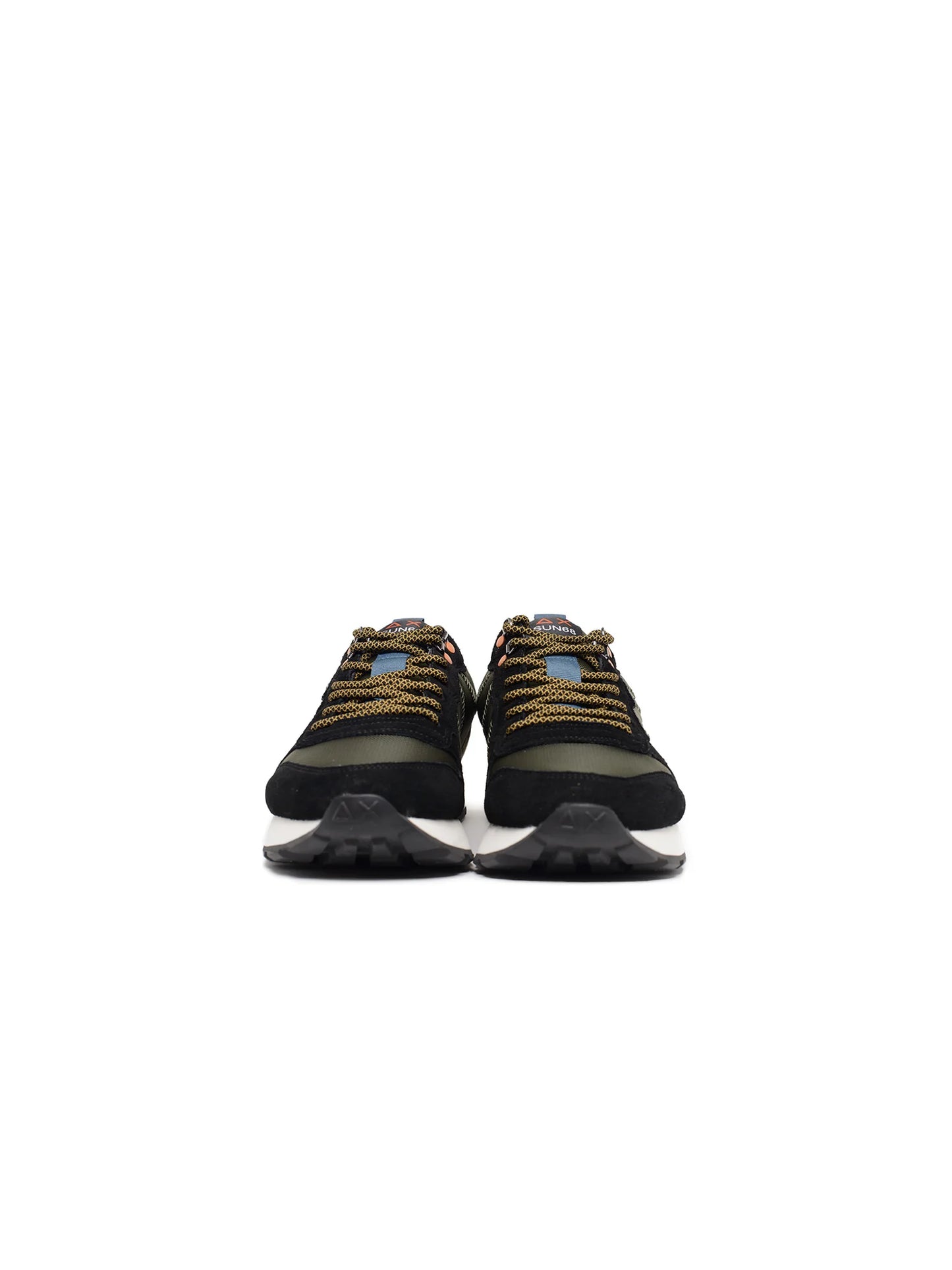 SUN68 Z43105 TOM GOES CAMPING 74 MILITARE SCURO