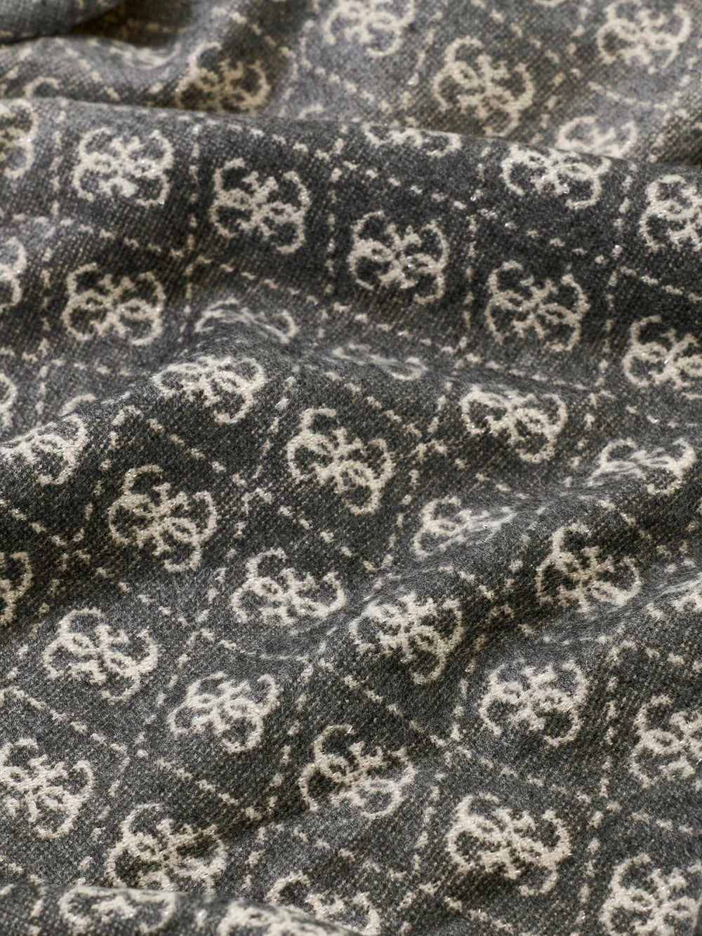 GUESS AW5663 VIS03 661 stamp+nero BML
