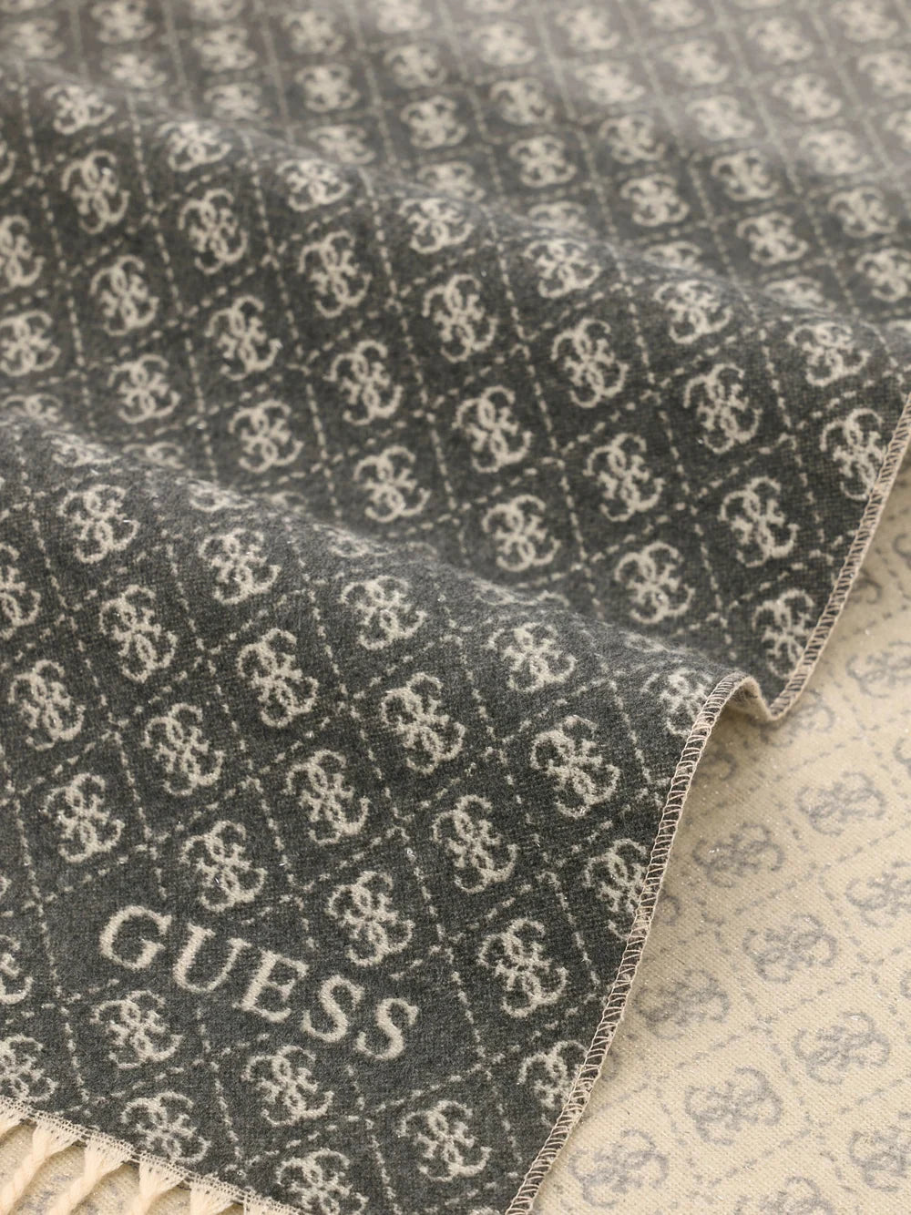 GUESS AW5663 VIS03 661 stamp+nero BML